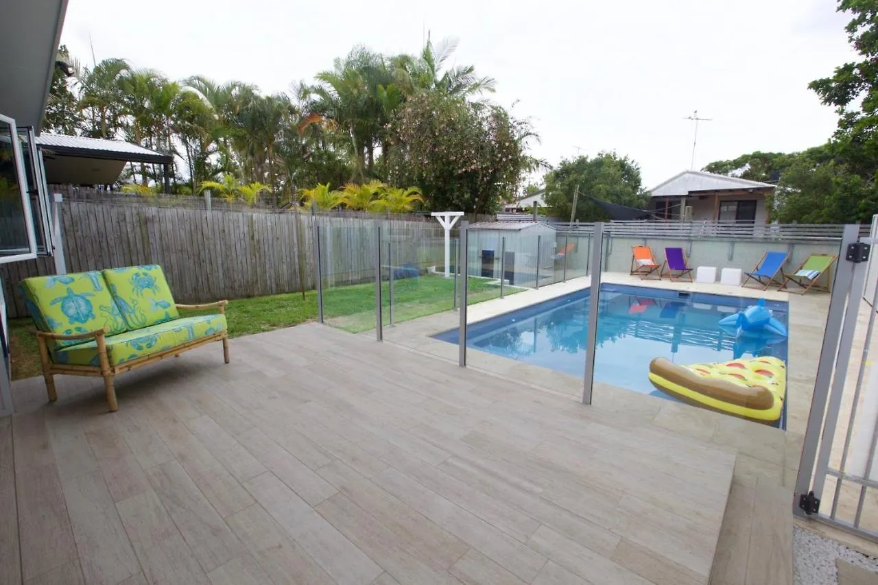 23 Bryce St Moffat Beach Caloundra Holiday home
